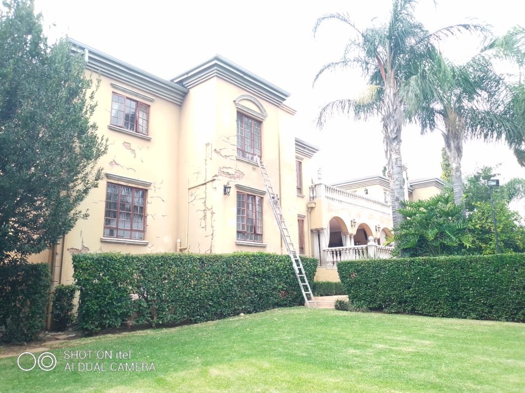 House exterior before renovation